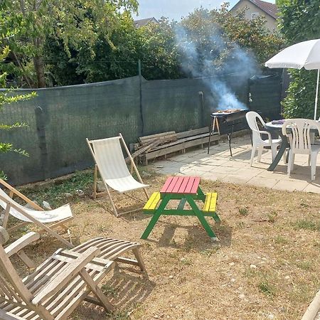 Plaisir Des Pres - Appartement T3, Jardin, Parking Chaponost Eksteriør billede
